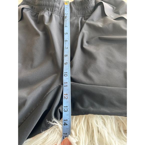 Lululemon Men's Chill Motion Shorts 9.5" Activewear Athletic Gym‎ Black Size XL - Picture 14 of 15